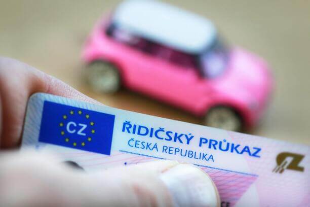 Rodné číslo můžete najít i na řidičském průkazu
