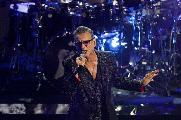 Depeche Mode a Memento Mori Tour