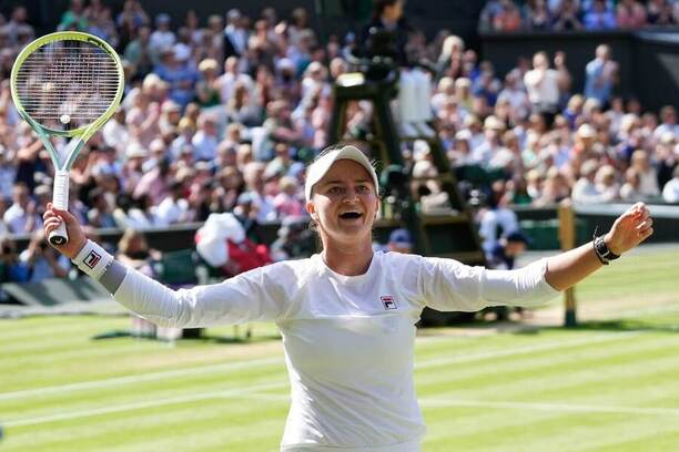 Barbora Krejčíková obhajuje na Wimbledonu titul ve dvouhře