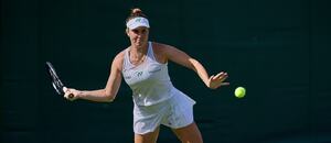 Linda Nosková ve Wimbledonu 2025