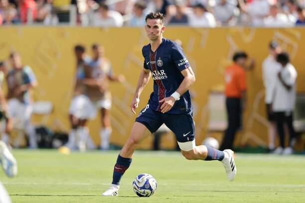 Fabián Ruiz z PSG v zápase s Realem